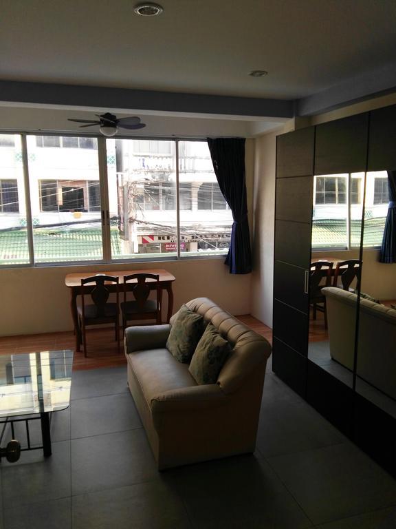 Jomtien Sunset Guesthouse Exterior photo