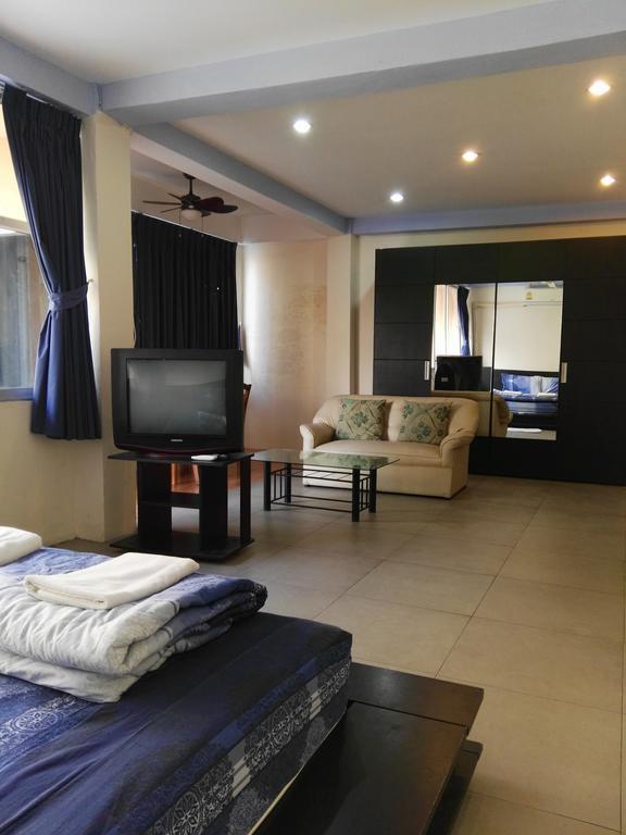 Jomtien Sunset Guesthouse Exterior photo